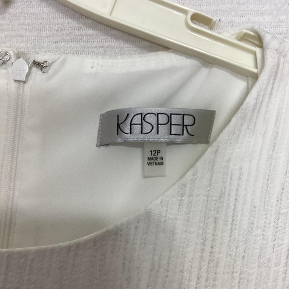 Kasper Women's Stretch Crepe Sleeveless Sheeth Neck Dress - Picture 5 of 5